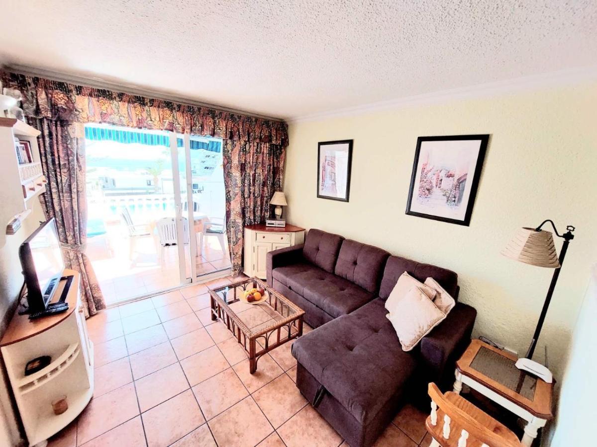 First Line Villa Floor Studio Apartment With Amazing Sea View Air Conditioned Just 50M From The Beach Costa Adeje  Zewnętrze zdjęcie